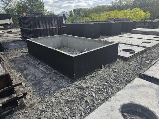 Produkcja szamb betonowych Suraż - najwyższa jakość zbiorników